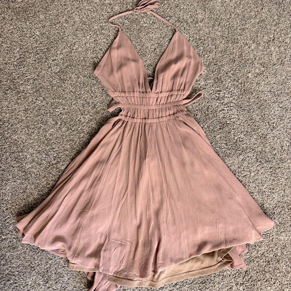 Short halter dress, open back, dusty pink/nude color
